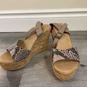 Jessica Simpson Wedges
